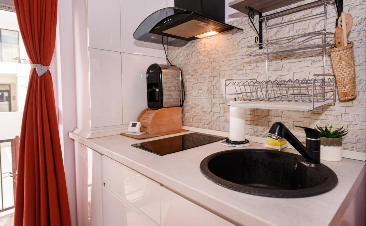 Kataleya Studio Apartment Năvodari Exterior foto